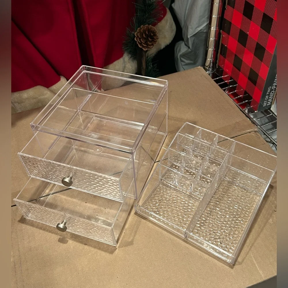 Cosmetics/Toiletries/Jewelry Organizer